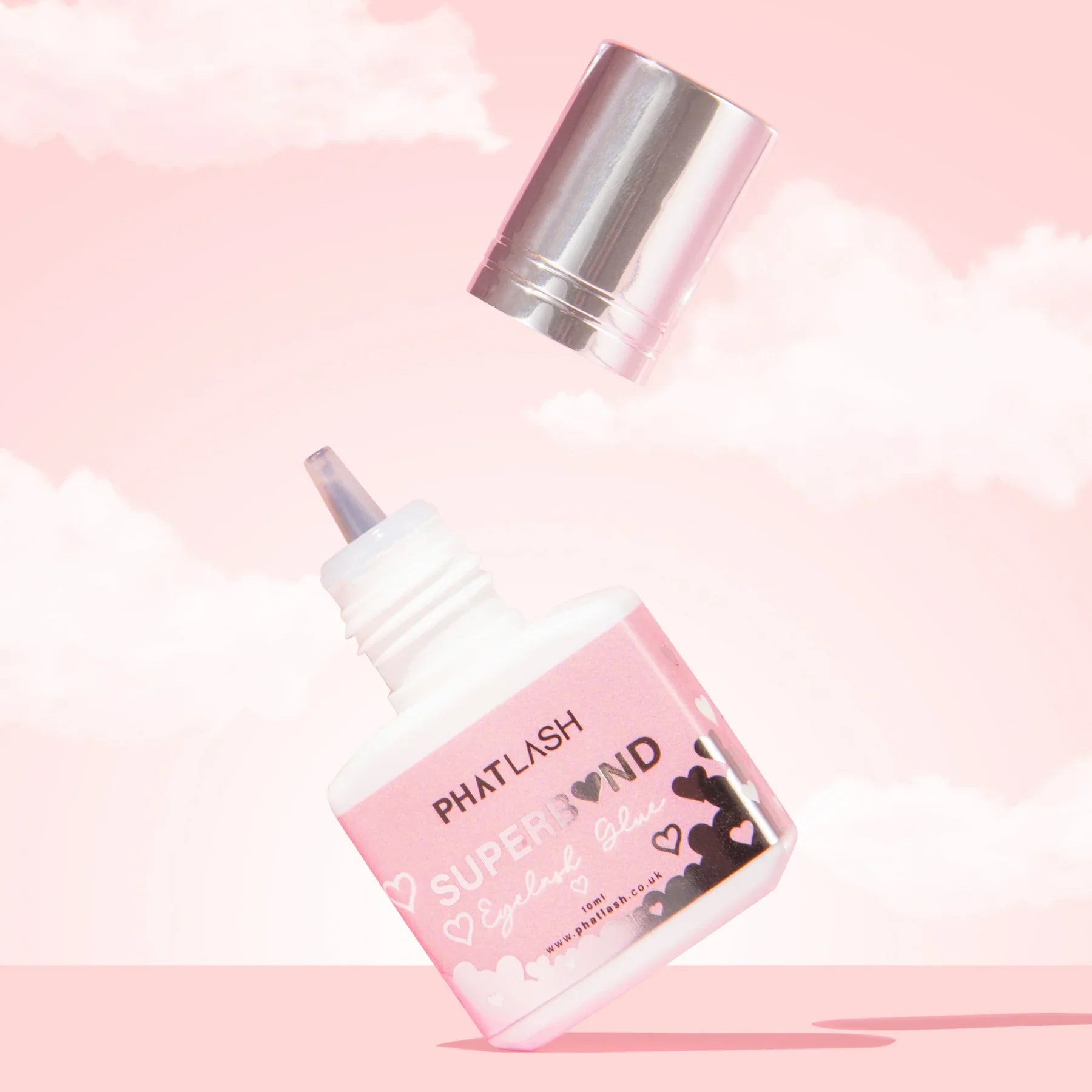 Which Lash Glue Is Best to Use in Colder Months?