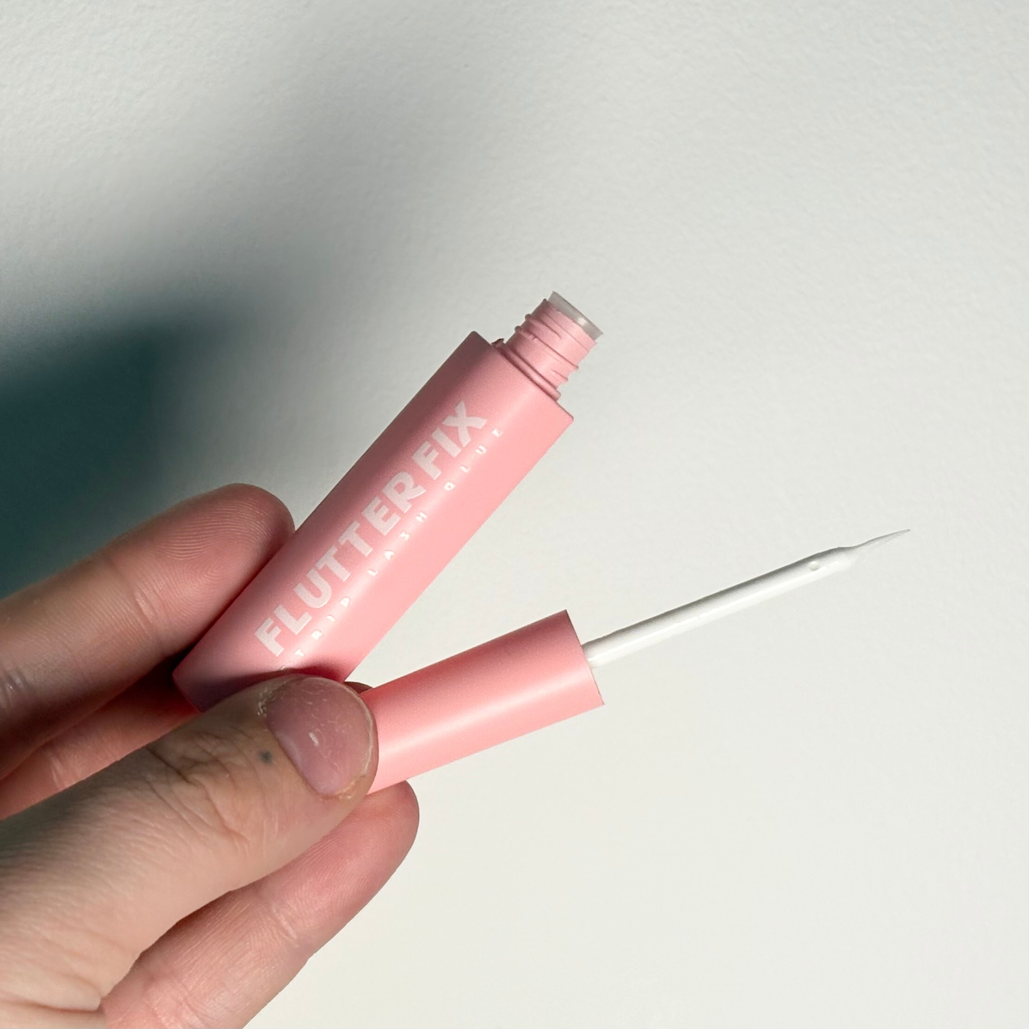 individual lash glue